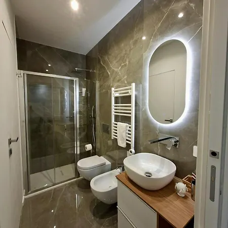 Fortyeight Luxury בארי